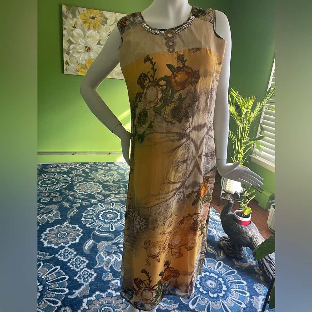 Sleeveless kurti in beautiful yellow